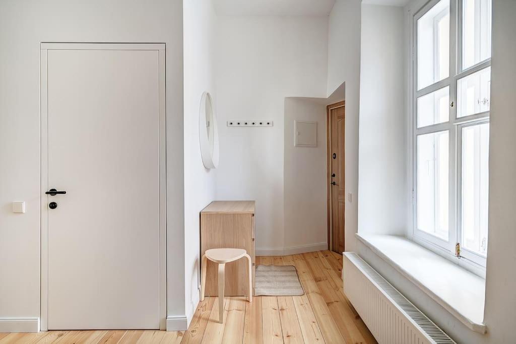 Spacious 2-bedroom Flat In Old Town By Urban Rent * Vilnius